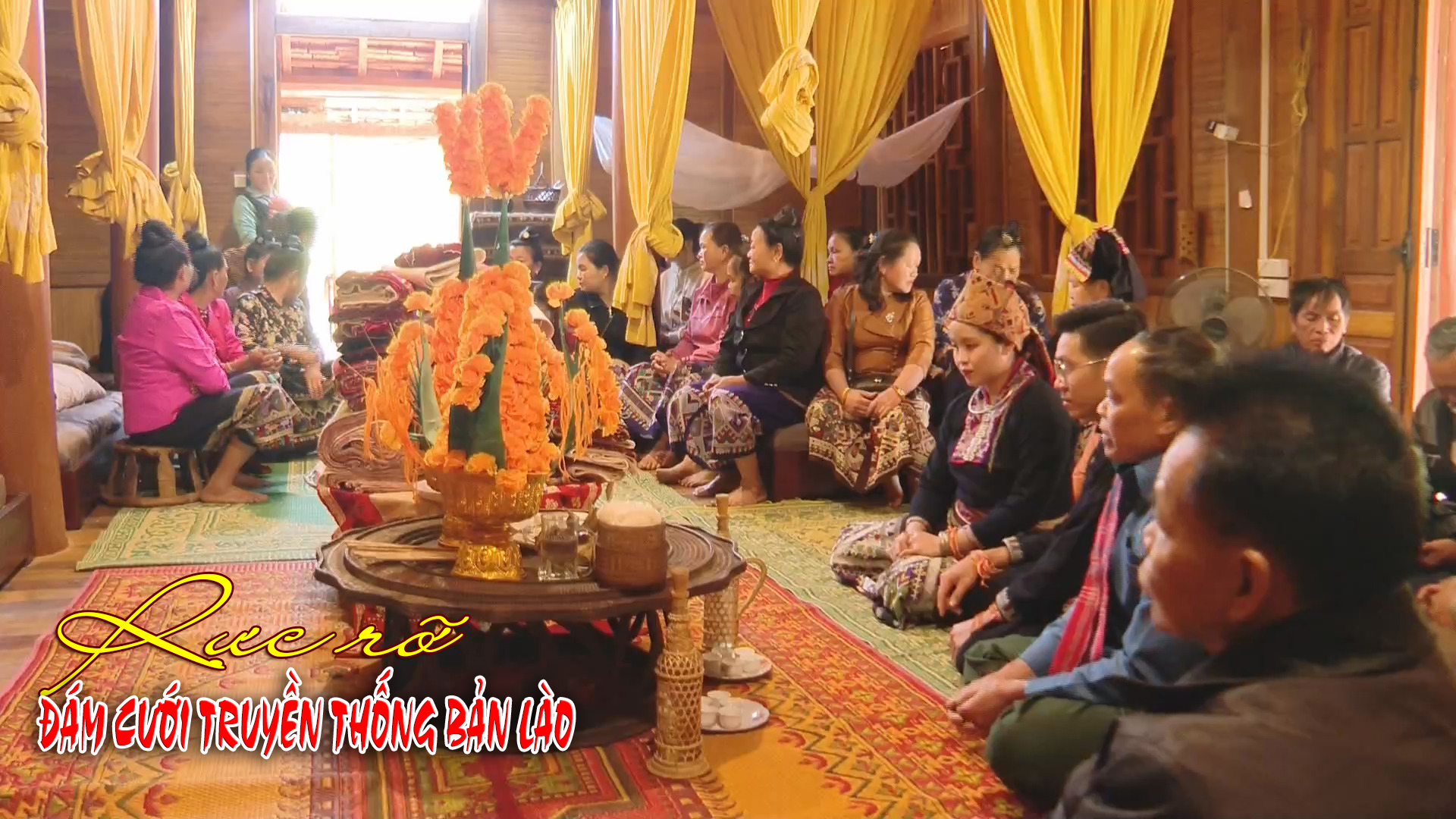 Rực rỡ đám cưới truyền thống bản Lào