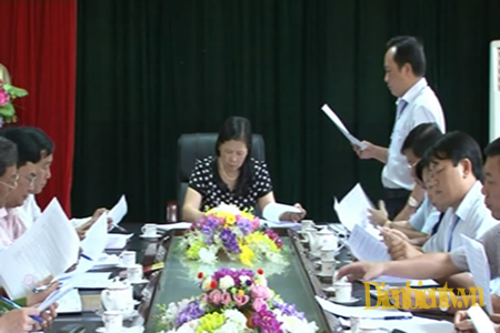 Quang cảnh buổi làm việc