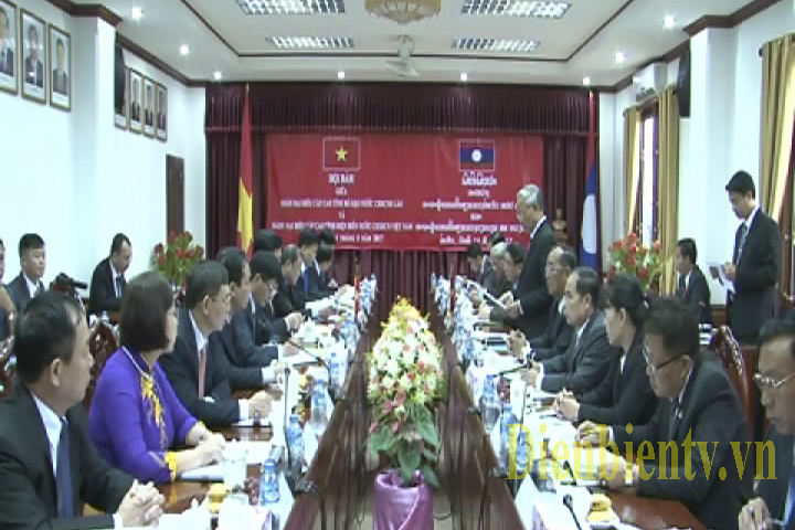 Quanh cảnh hội đàm