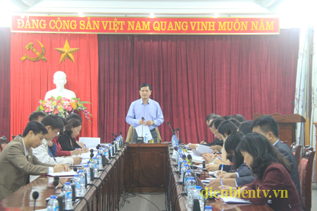 Toàn cảnh cuộc họp.