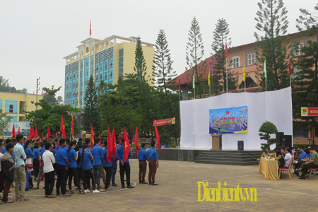 Quang cảnh Lễ ra quân