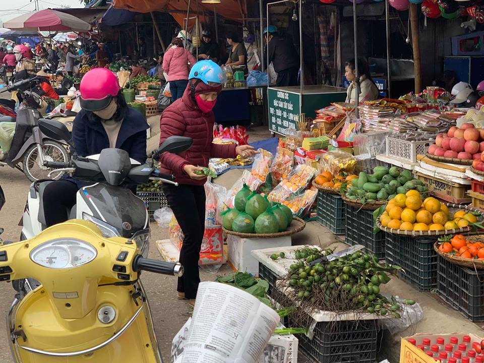 Thị trường hàng hóa năm nay trên địa bàn Tp. Điện Biên Phủ phong phú, dồi dào, giá cả cơ bản ổn định, chất lượng đảm bảo nên đáp ứng nhu cầu mua sắm người tiêu dùng