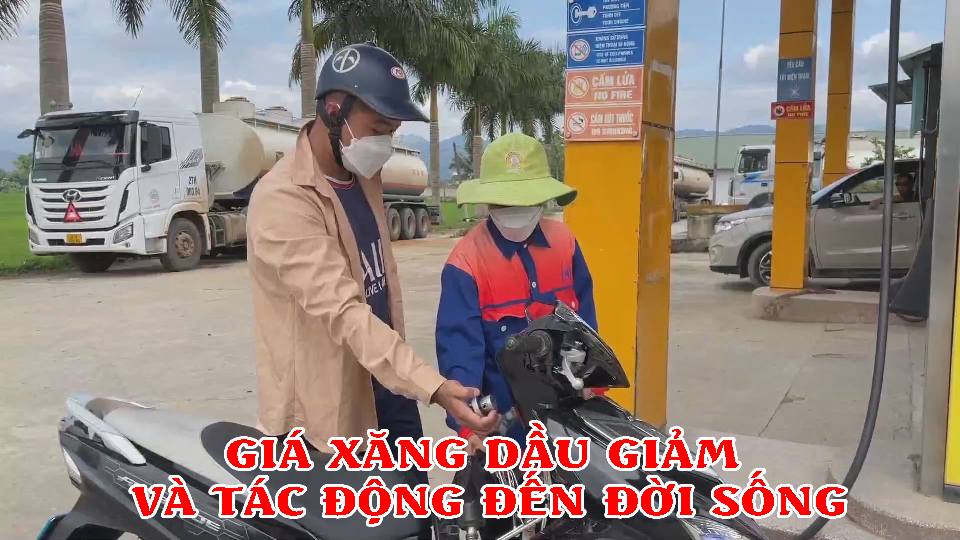 Giá xăng dầu giảm và tác động đến đời sống