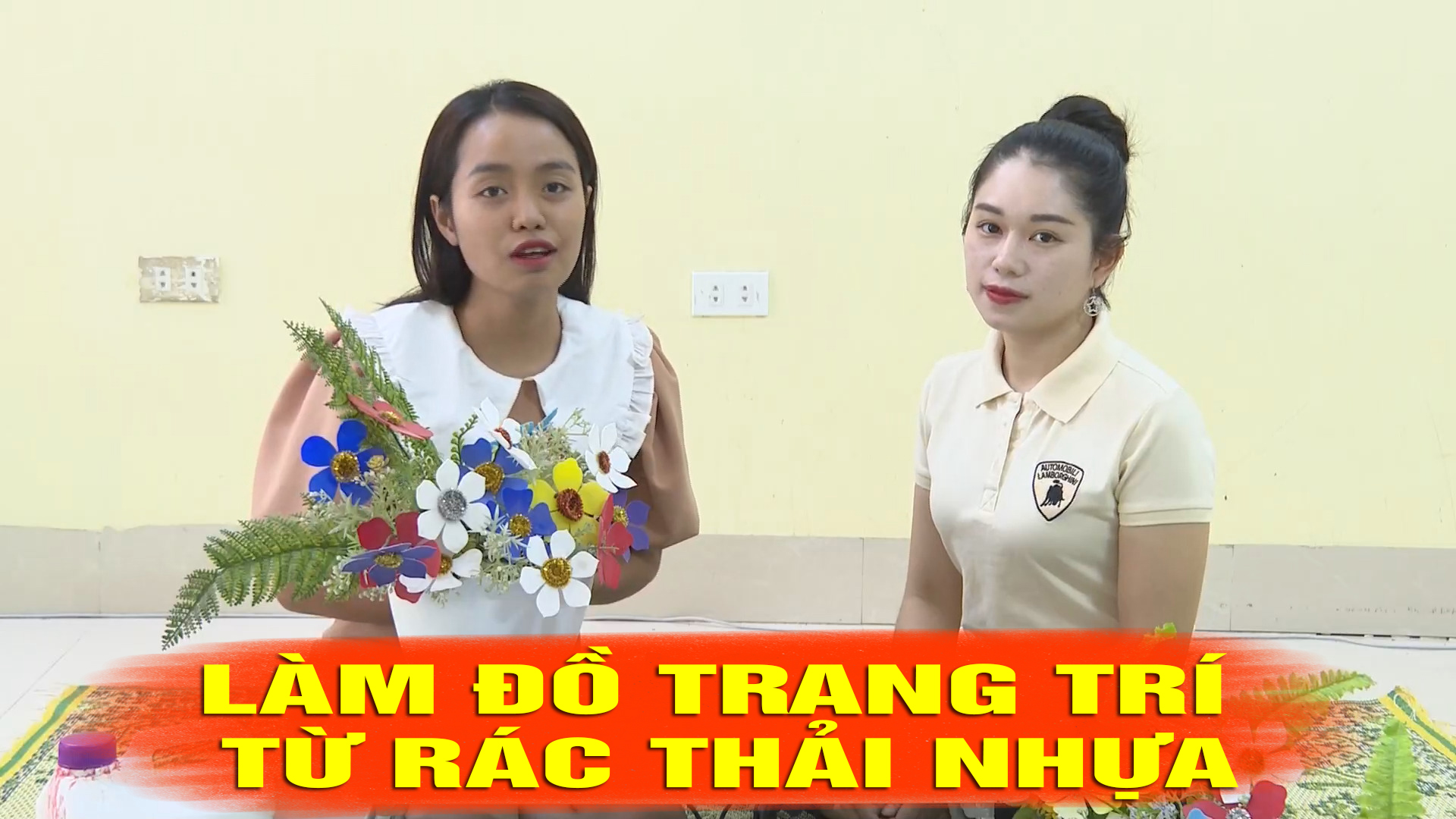 Làm đồ trang trí từ rác thải nhựa