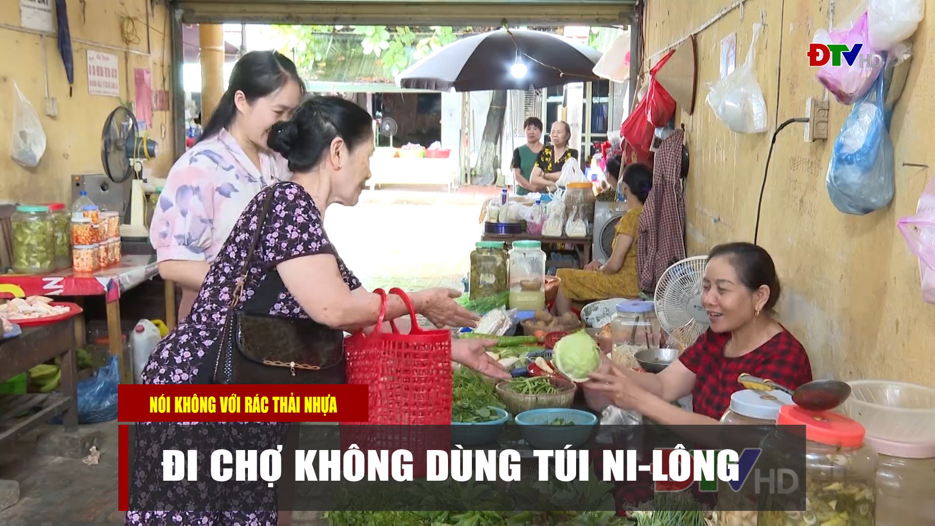 Đi chợ không dùng túi ni-lông