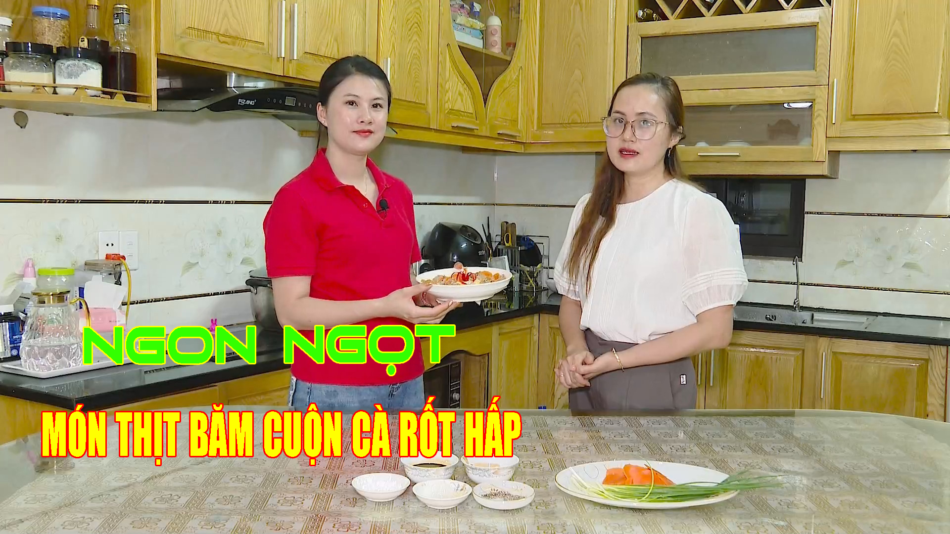 Ngon ngọt món thịt băm cuộn cà rốt hấp