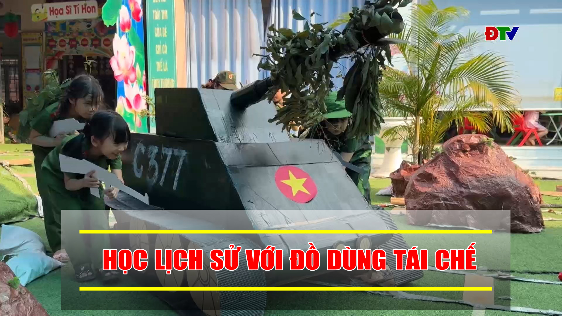 Học lịch sử với đồ dùng tái chế