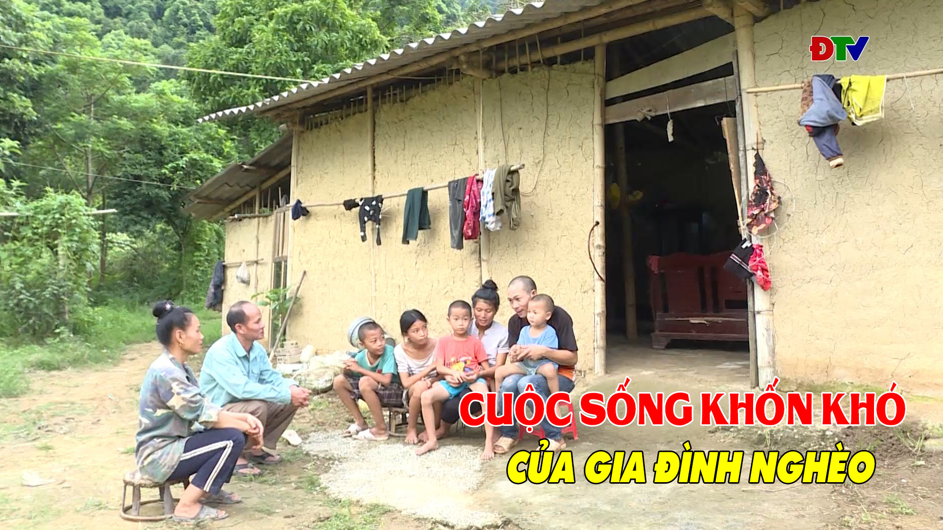 Cuộc sống khốn khó của gia đình nghèo